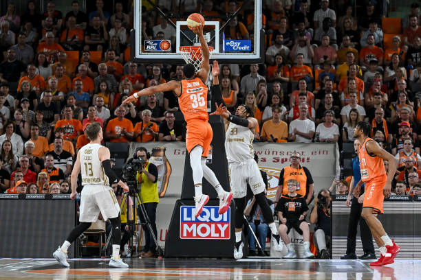 能够稳居前 能够稳居前